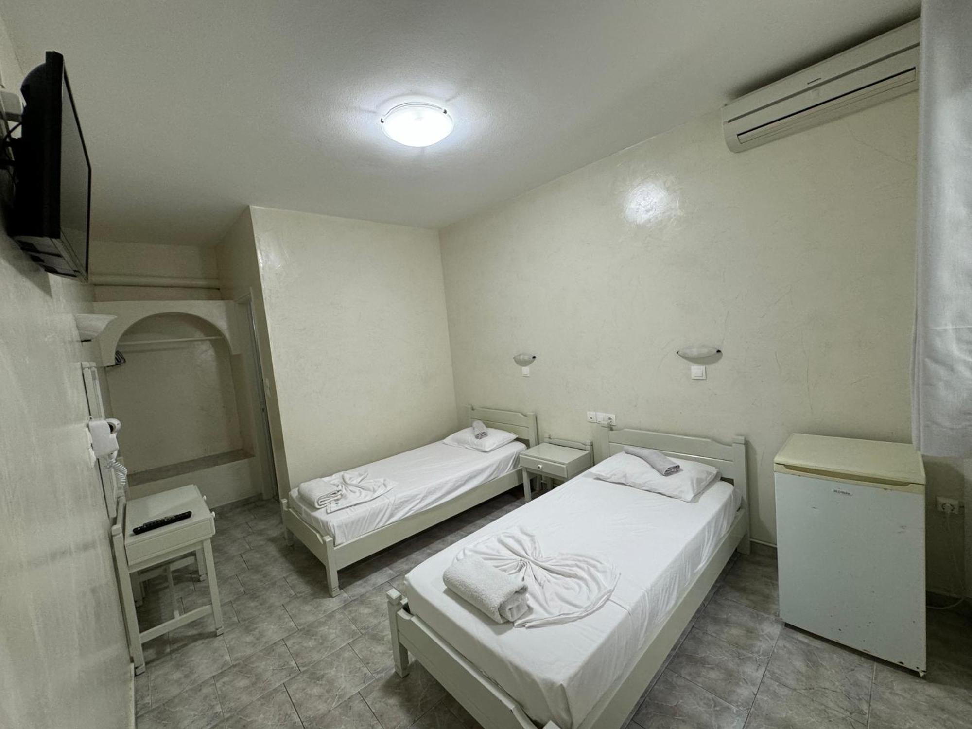 איוס חורה Sunrise Hotel מראה חיצוני תמונה