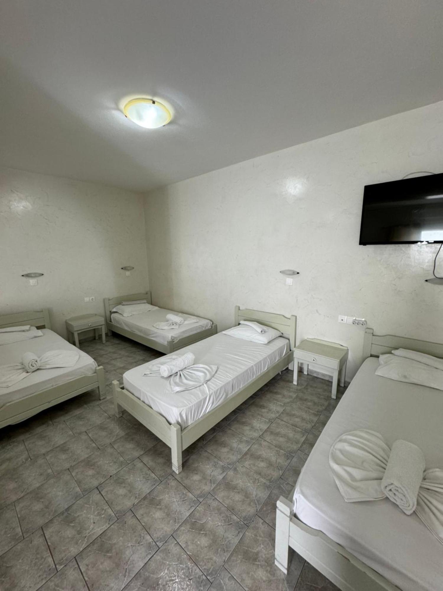 איוס חורה Sunrise Hotel מראה חיצוני תמונה